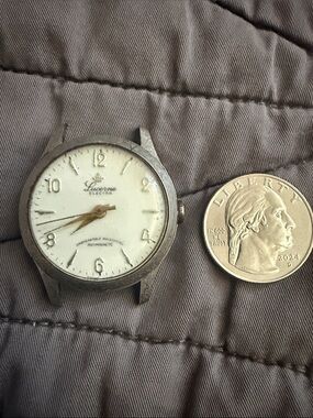 Vintage Lucerne Swiss-made wind-up wristwatch